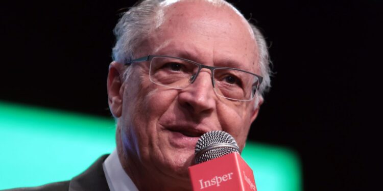 alckmin-diz-estar-otimista-com-encontro-anunciado-entre-lula-e-trump