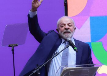em-conferencia,-lula-diz-que-autoritarismo-teme-as-mulheres