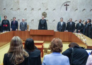 stf-inicia-cerimonia-de-posse-de-fachin-na-presidencia-da-corte