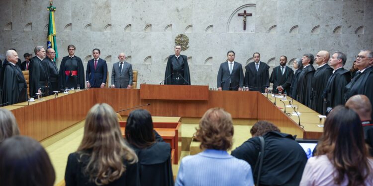 stf-inicia-cerimonia-de-posse-de-fachin-na-presidencia-da-corte