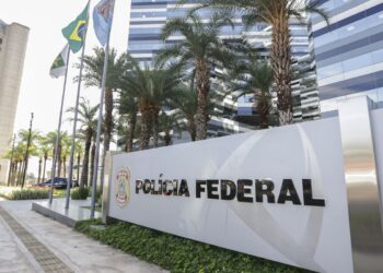 pf-vai-investigar-origem-do-metanol-que-provocou-intoxicacoes-em-sp