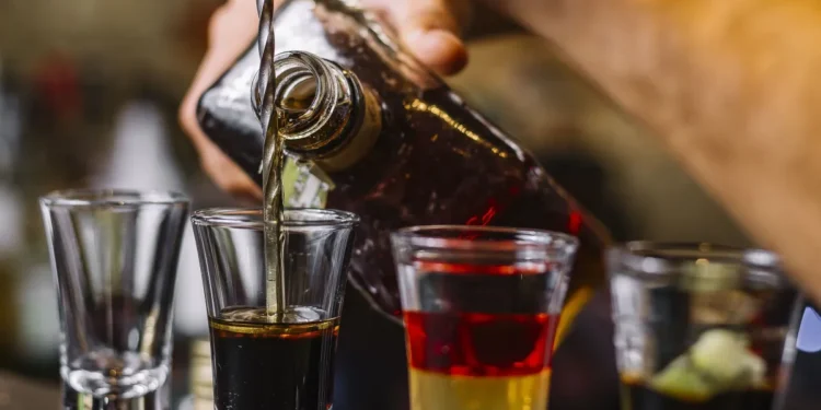 intoxicacao-por-metanol:-brasil-registra-aumento-expressivo-de-casos