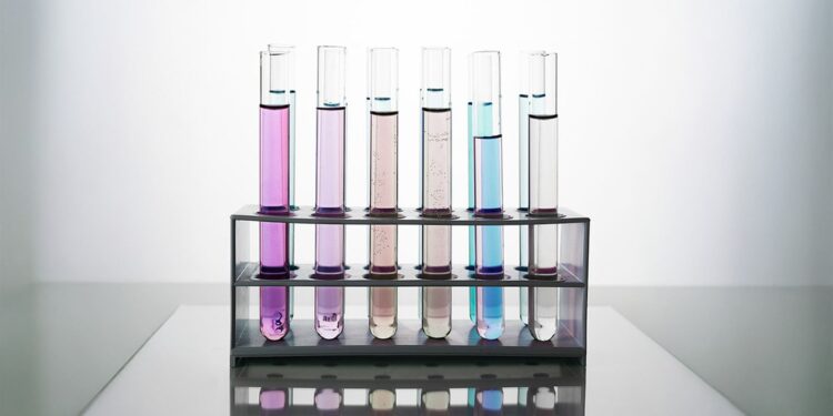 metanol:-quimicos-alertam-sobre-riscos-de-testes-caseiros