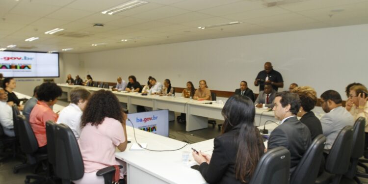 secretarios-estaduais-recebem-familiares-de-caique-e-representantes-da-comunidade-de-sao-marcos