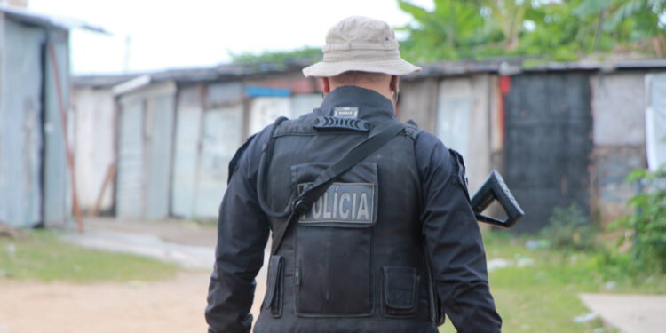 adolescente-e-apreendido-por-ato-infracional-analogo-ao-trafico-de-drogas-em-feira-de-santana