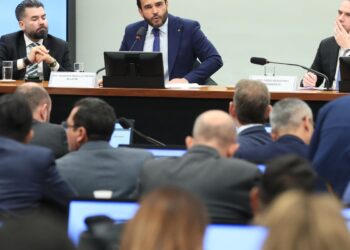 relator-vota-para-arquivar-processo-de-cassacao-de-eduardo-bolsonaro