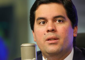 partidos-punem-ministros-do-esporte-e-turismo-por-desobediencia