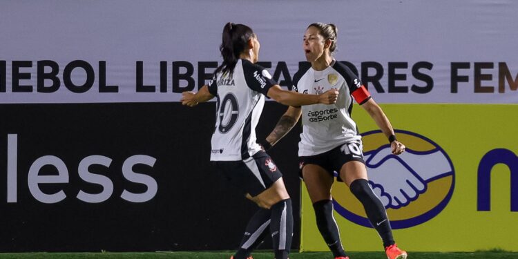libertadores-feminina:-corinthians-vence-santa-fe-e-se-classifica