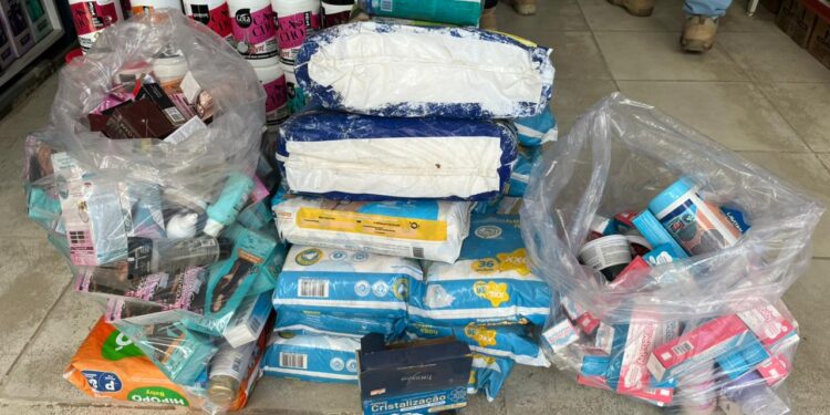 operacao-pharmaco-apreende-cerca-de-5-mil-produtos-irregulares-e-interdita-farmacias-em-ilheus