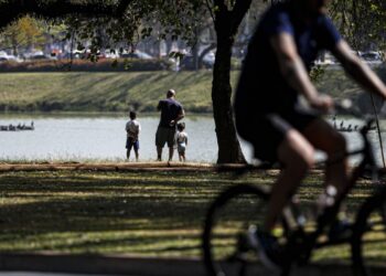 pesquisas-revelam-preocupacao-com-criancas-em-extremos-climaticos