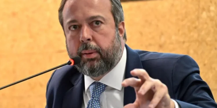 incendio-em-subestacao-no-pr-causa-apagao-na-madrugada;-ons-e-mme-se-reunem-para-discutir-ocorrencia