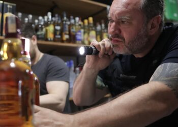 sp:-policia-aponta-dois-postos-como-origem-de-contaminacao-por-metanol