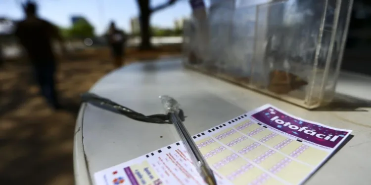 lotofacil-3515:-numeros-e-resultado-do-sorteio-de-hoje-(17/10)