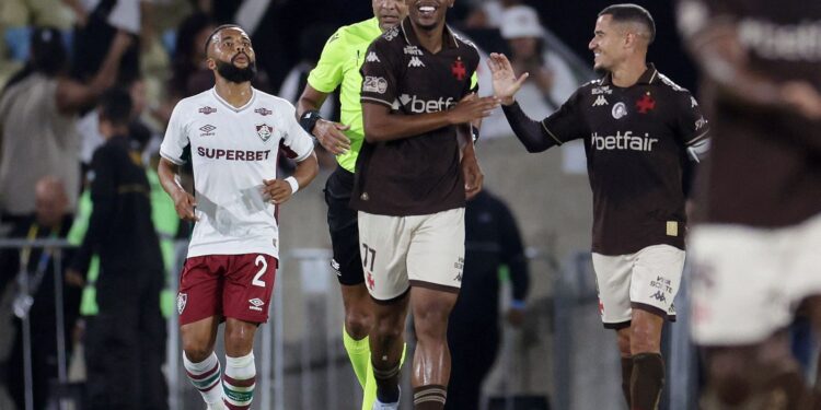 rayan-decide-mais-uma-vez-e-vasco-derrota-o-fluminense-no-maracana