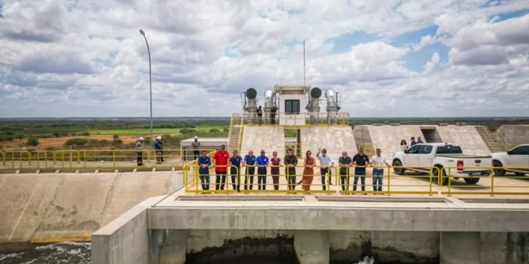 midr-e-exercito-monitoram-abastecimento-de-agua-no-eixo-norte-do-sao-francisco