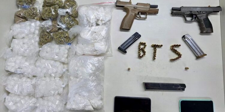 pm-prende-dois-suspeitos-com-armas-e-drogas-em-boa-vista-de-sao-caetano