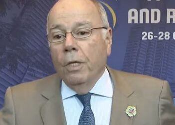 reunioes-para-suspender-tarifaco-comecam-ainda-hoje,-diz-mauro-vieira