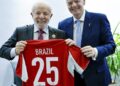 lula-convida-presidente-da-fifa-para-conhecer-universidade-do-esporte