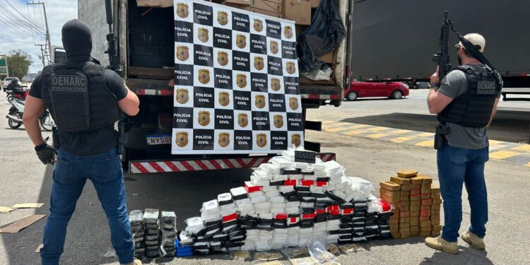 policia-civil-apreende-250-quilos-de-drogas-que-sairam-de-sao-paulo-com-destino-a-vitoria-da-conquista