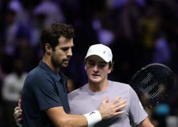 joao-fonseca-batalha-em-quadra,-mas-da-adeus-ao-masters-1000-de-paris