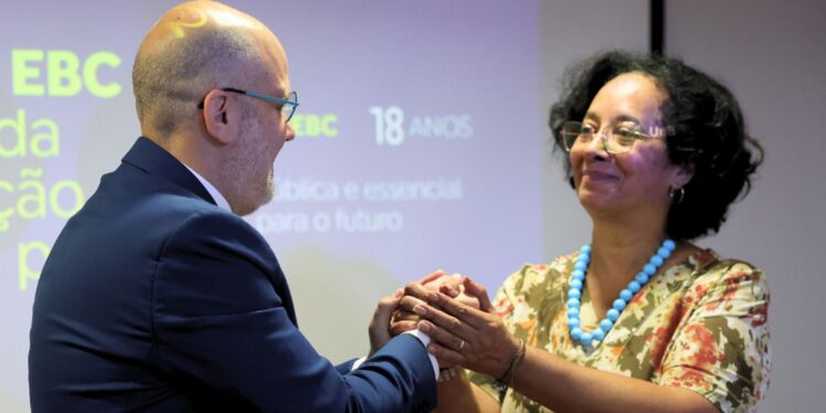 ebc-e-unb-assinam-carta-de-intencao-para-parceria-institucional