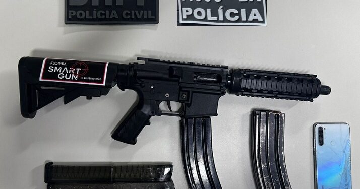 ficco-bahia,-pc-e-pm-interceptam-motorista-de-aplicativo-transportando-fuzil-pelo-ferry-boat