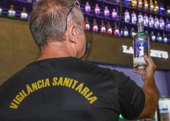 metanol:-nove-estados-investigam-casos-de-intoxicacao