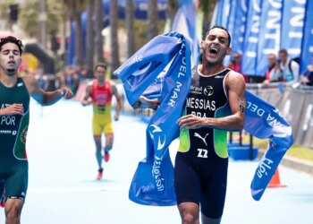 triatlo:-manoel-messias-e-bicampeao-da-etapa-da-copa-do-mundo-no-chile