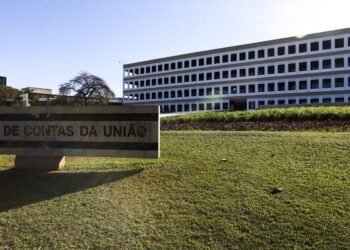 camara-aprova-pec-que-considera-tribunais-de-contas-orgaos-permanentes