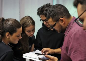 relacao-com-professor-ajuda-aluno-na-construcao-de-proposito-de-vida