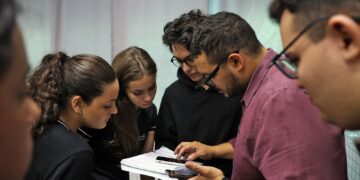 relacao-com-professor-ajuda-aluno-na-construcao-de-proposito-de-vida