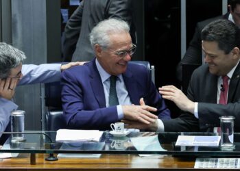 por-unanimidade,-senado-aprova-isentar-ir-para-quem-ganha-ate-rs-5-mil