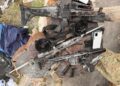 fuzis,-pistolas,-submetralhadora-e-granada-sao-apreendidos-com-traficantes-associados-a-faccao-carioca