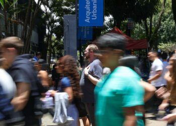 abstencao-no-primeiro-dia-do-enem-2025-chegou-a-27%