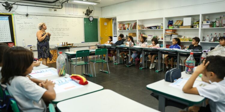 stf-analisa-se-recreio-integra-jornada-de-trabalho-de-professores