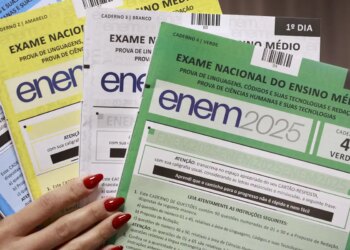tv-brasil-acompanha-ao-vivo-segundo-dia-do-enem-com-boletins