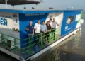 barco-a-energia-solar-oferta-servicos-de-saude-a-trabalhadores-ribeirinhos-da-amazonia