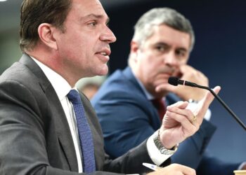 moraes-determina-prisao-de-ramagem-apos-deputado-ser-visto-em-miami