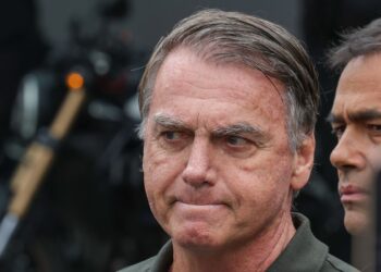 bolsonaro-e-preso-pela-policia-federal-em-brasilia