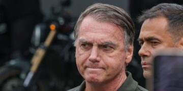 bolsonaro-e-preso-pela-policia-federal-em-brasilia