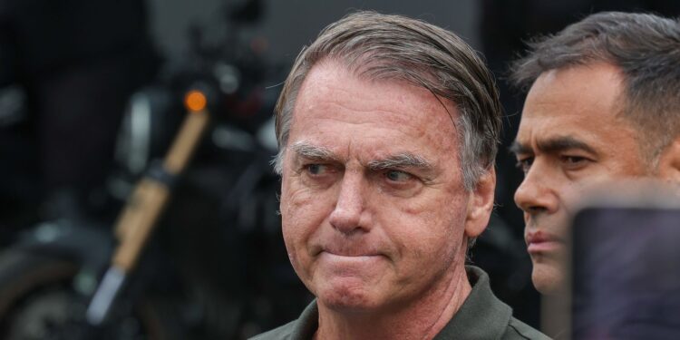 bolsonaro-e-preso-pela-policia-federal-em-brasilia