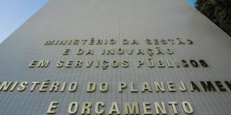 lei-determina-uso-de-comunicacao-clara-e-acessivel-em-orgaos-da-uniao,-estados-e-municipios
