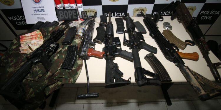 com-6.251-armas-apreendidas,-mortes-violentas-tem-queda-de-33%-em-novembro