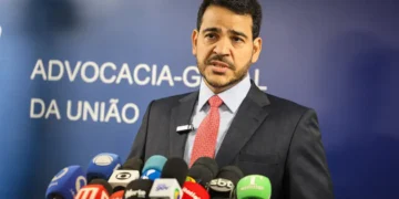 semana-comeca-com-tensao-no-senado-apos-indicacao-de-jorge-messias-ao-stf