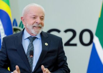 lula-defende-discussao-abrangente-sobre-combustiveis-fosseis,-apos-cop