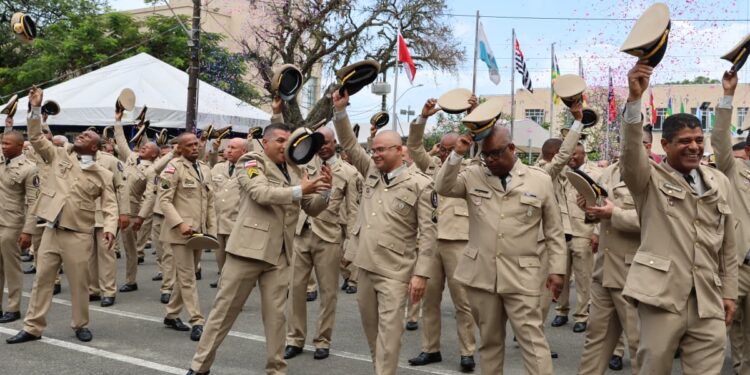 914-novos-sargentos-da-pmba-se-formam-na-bahia