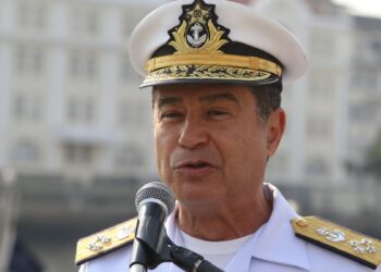 almirante-garnier-estava-em-academia-quando-foi-preso-pela-pf