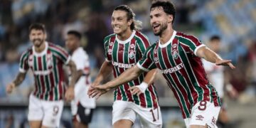 fluminense-goleia-sao-paulo-e-confirma-presenca-na-copa-libertadores