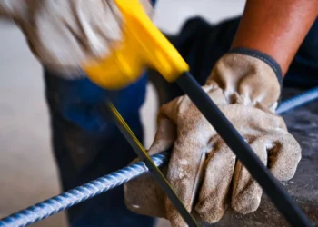 confianca-da-construcao-registra-3a-alta-seguida-e-atinge-maior-marca-desde-marco