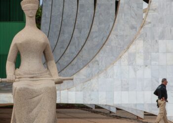 moraes-vota-para-condenar-cinco-pms-do-df-a-16-anos-de-prisao